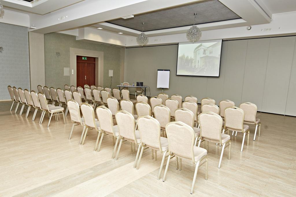 ראדומסק Hotel Ted מראה חיצוני תמונה
