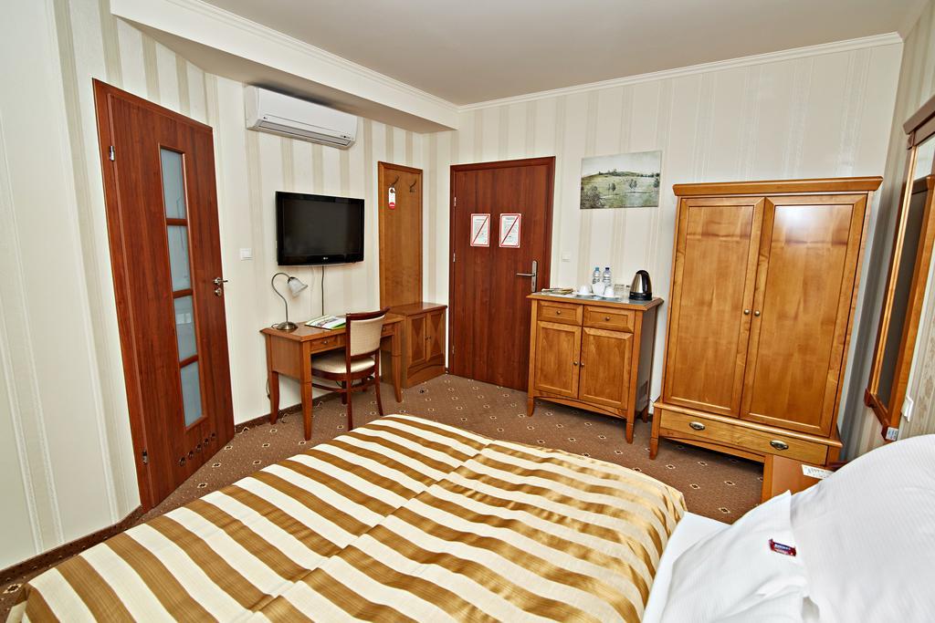 ראדומסק Hotel Ted חדר תמונה